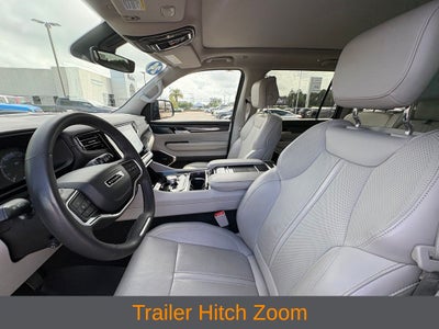 2024 Jeep Wagoneer Base