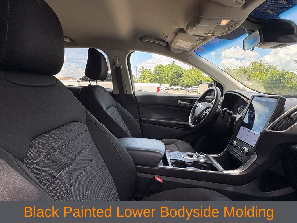 2022 Ford Edge SE
