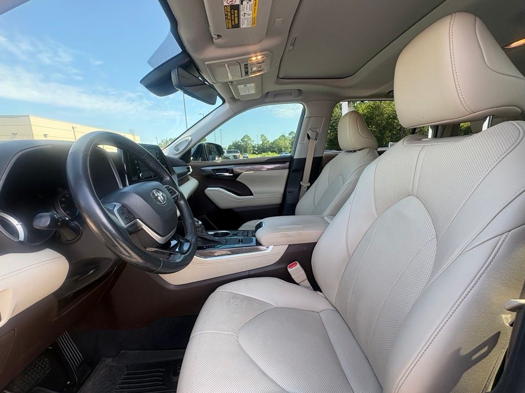 2022 Toyota Highlander Hybrid Limited