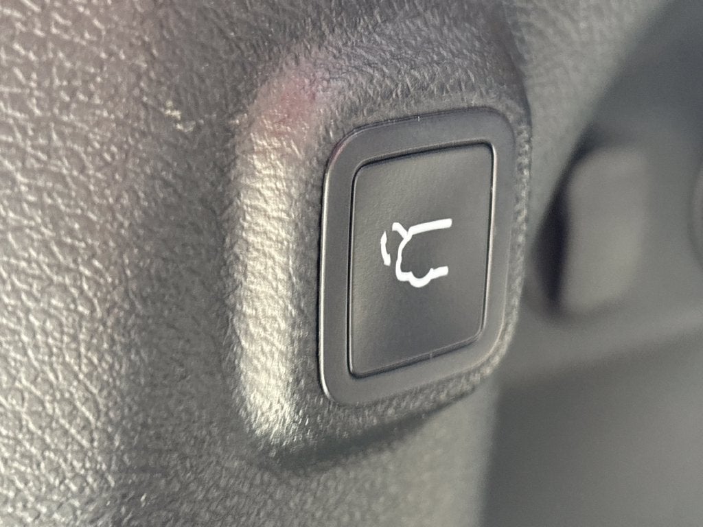 2023 Jeep Cherokee Altitude Lux 4x4