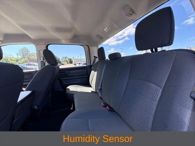 2024 RAM 1500 Classic Tradesman Crew Cab 4x4 5'7' Box