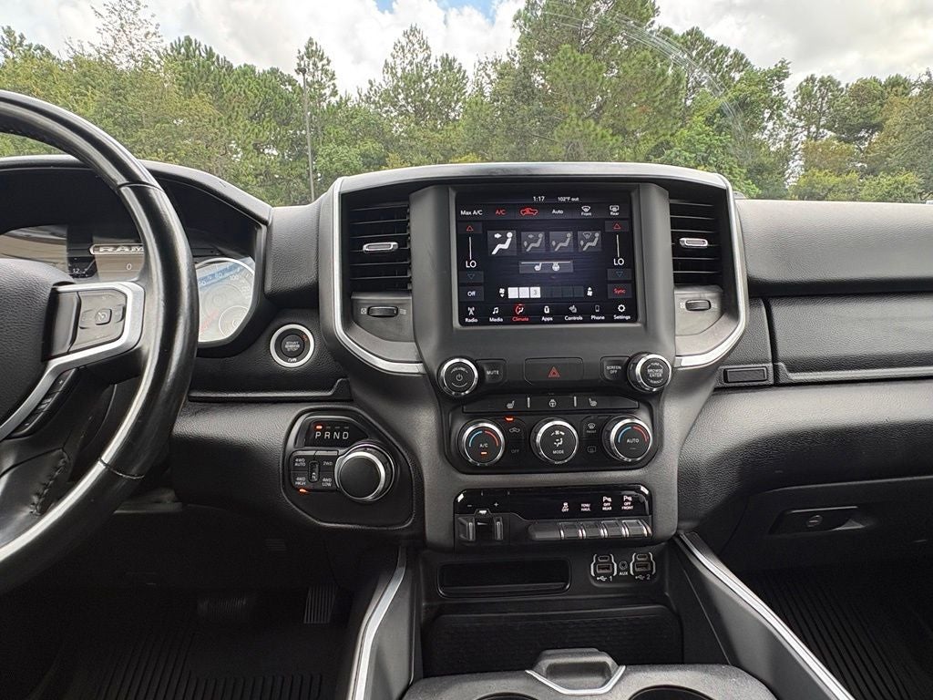 2021 RAM 1500 Big Horn Quad Cab 4x4 6'4' Box