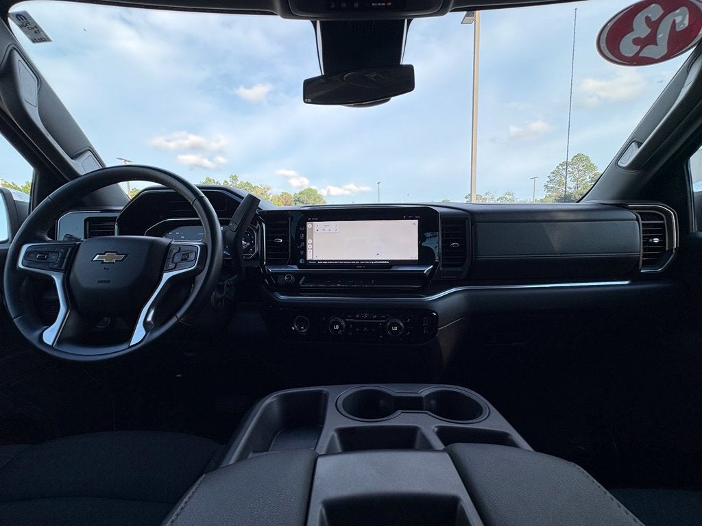 2023 Chevrolet Silverado 1500 4WD Crew Cab Short Bed LT with 2FL