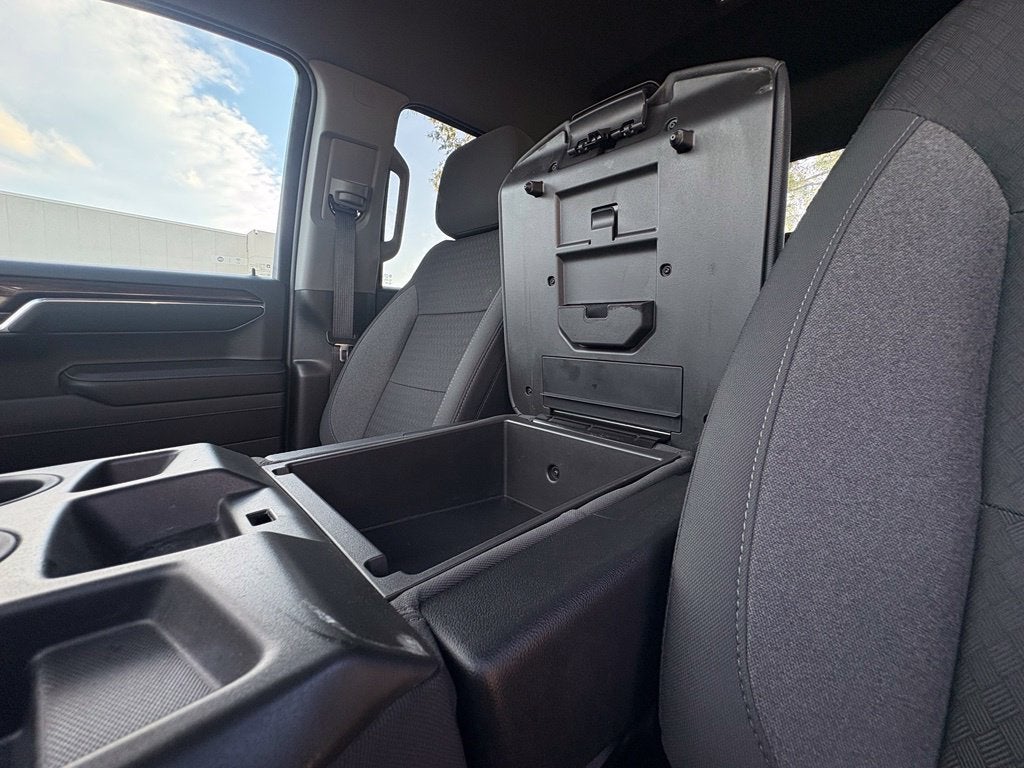 2023 Chevrolet Silverado 1500 4WD Crew Cab Short Bed LT with 2FL