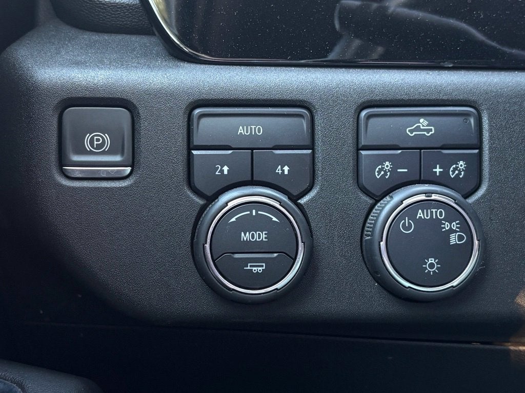 2023 Chevrolet Silverado 1500 4WD Crew Cab Short Bed LT with 2FL