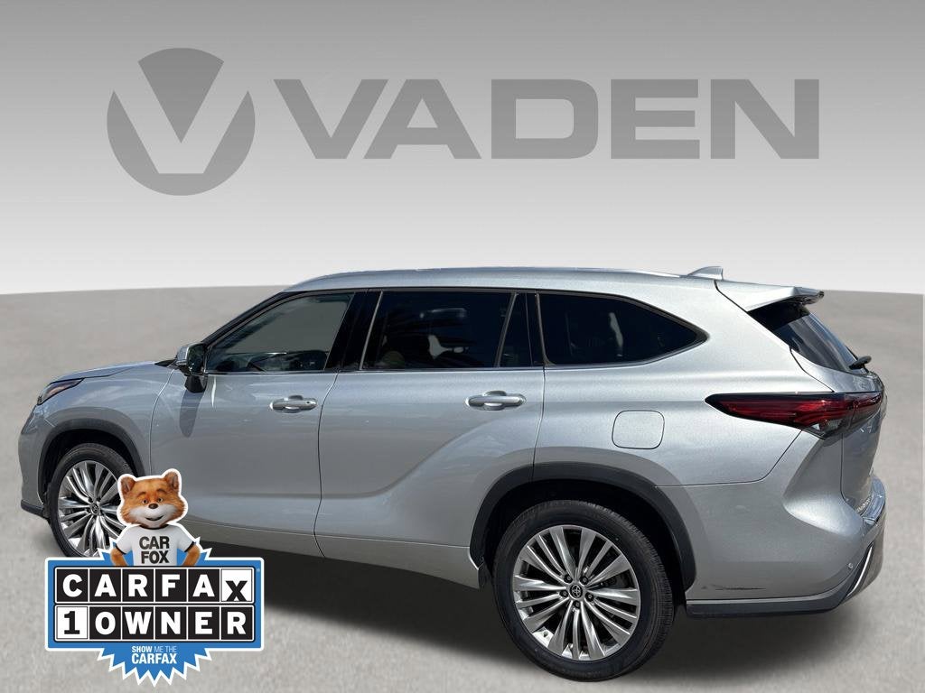 2023 Toyota Highlander Platinum