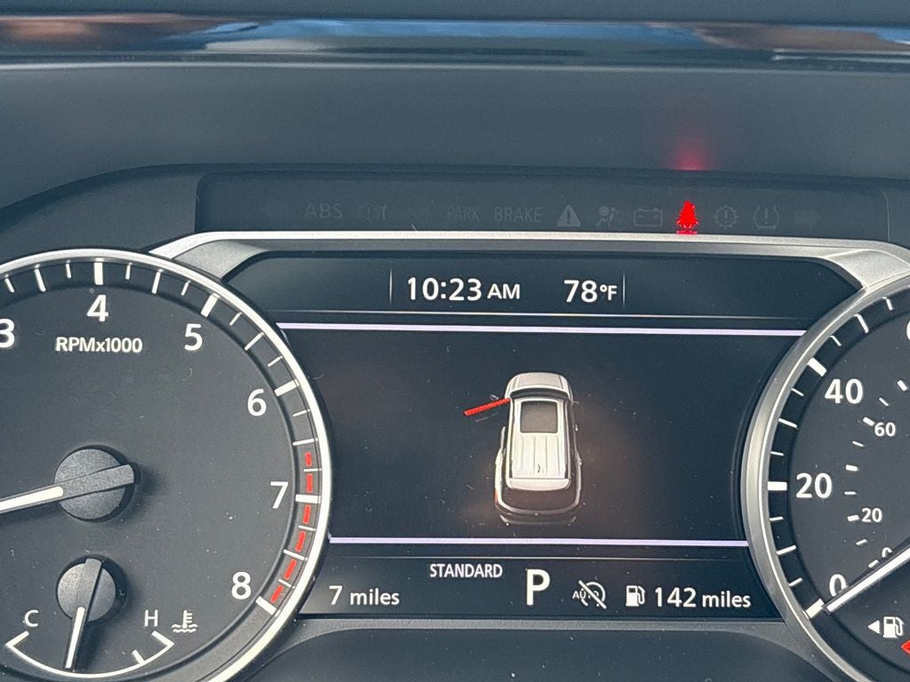 2026 Nissan Pathfinder SV