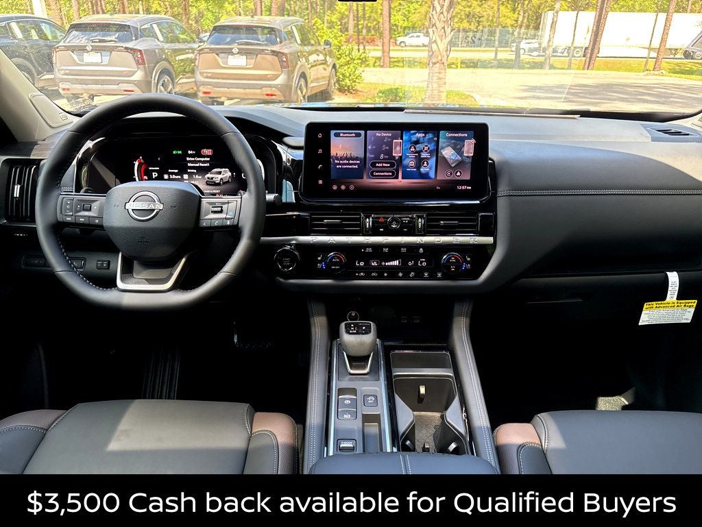 2026 Nissan Pathfinder Platinum