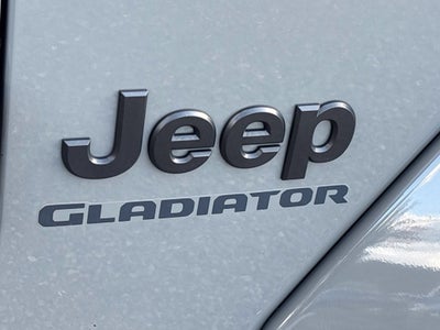 2021 Jeep Gladiator Willys