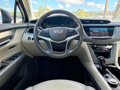 2022 Cadillac XT5 Premium Luxury