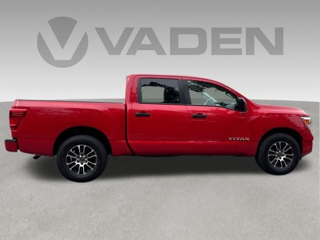 2023 Nissan Titan SV