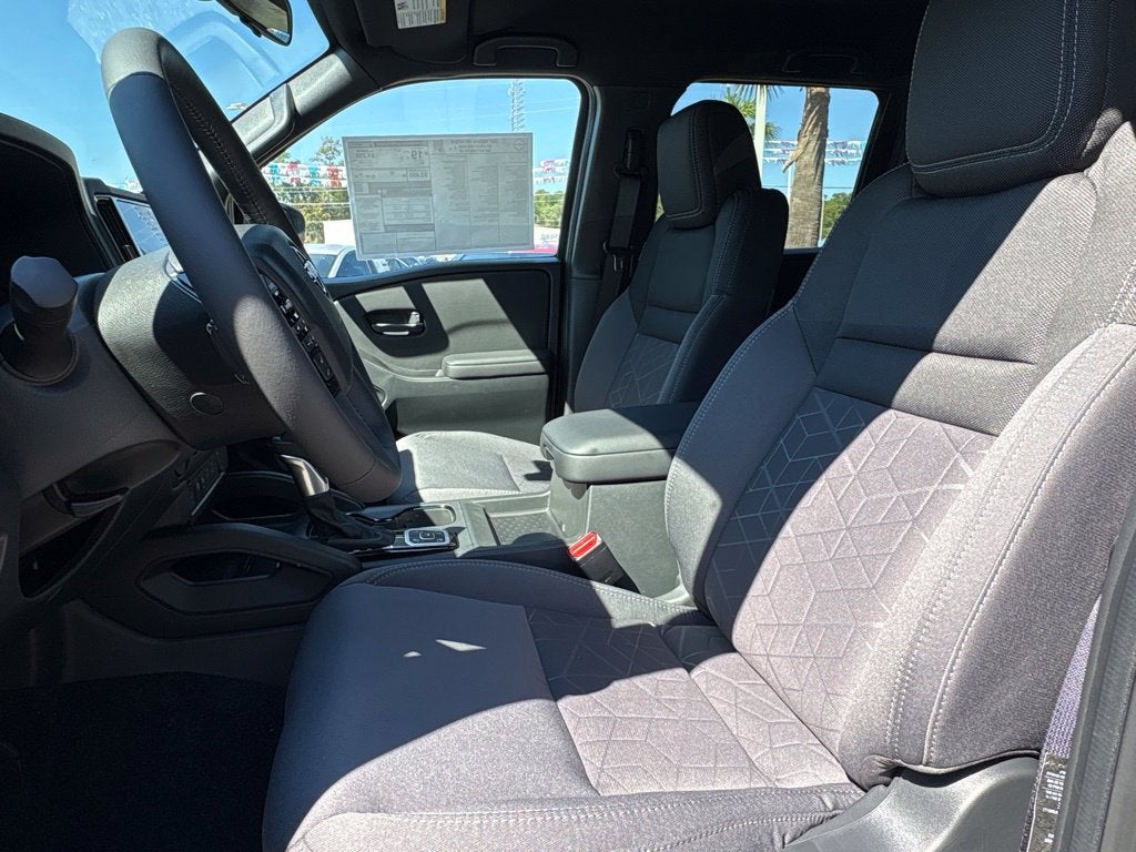 2027 Nissan Frontier SV