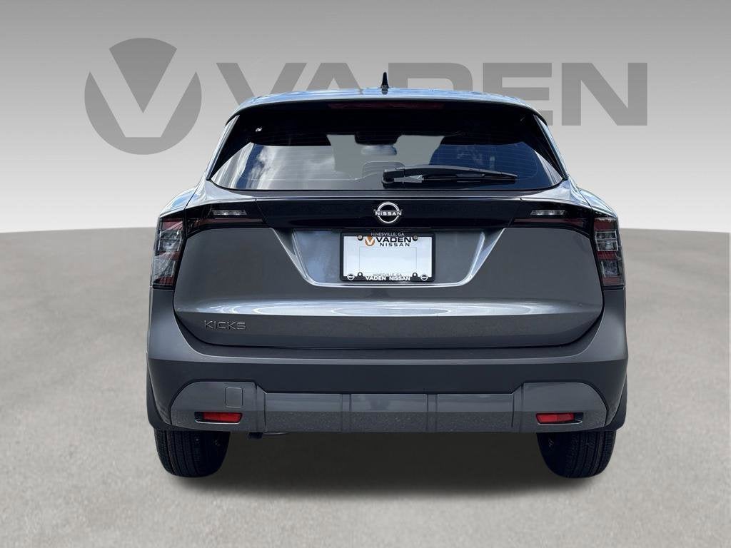 2027 Nissan Kicks S