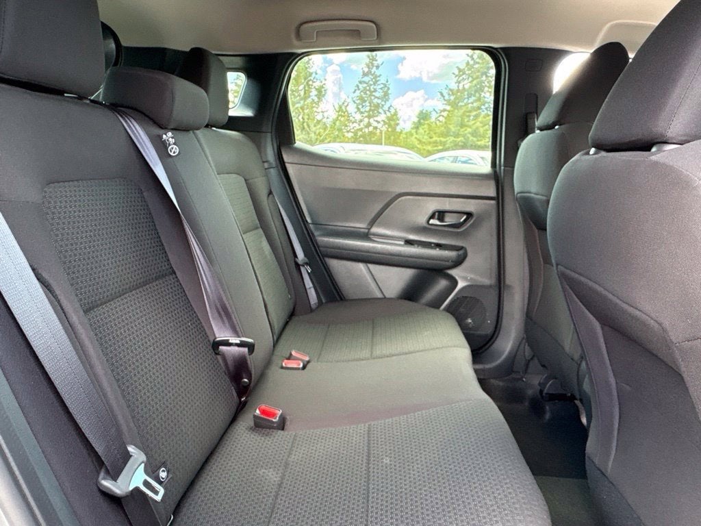 2027 Nissan Kicks S