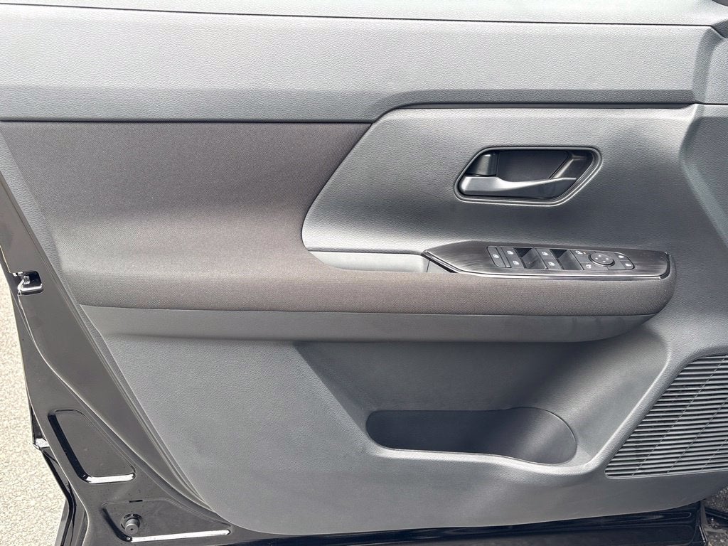 2027 Nissan Kicks S