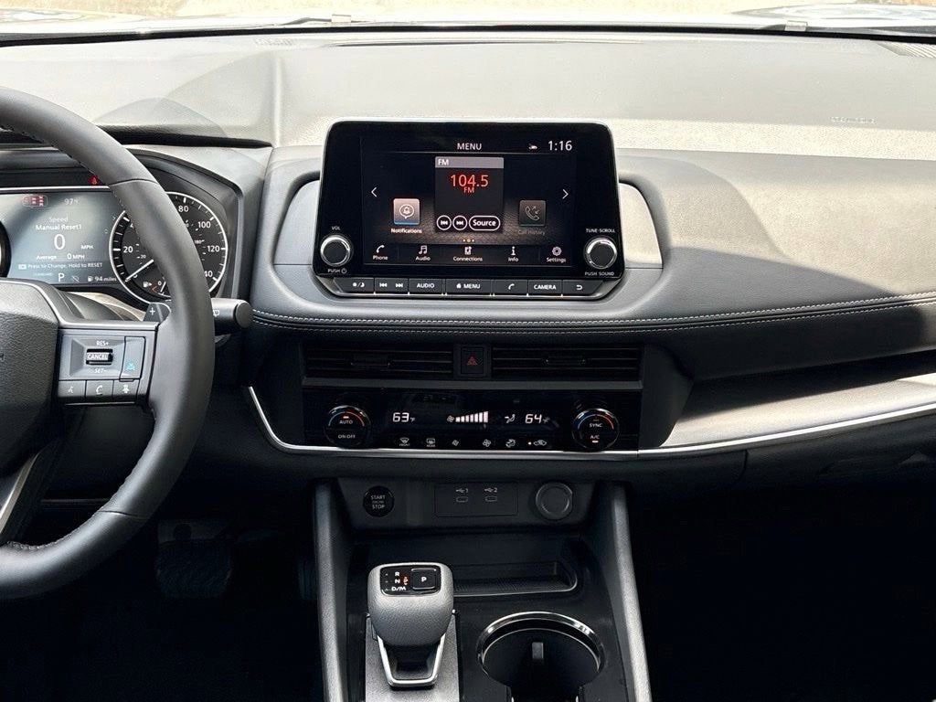 2027 Nissan Rogue SV