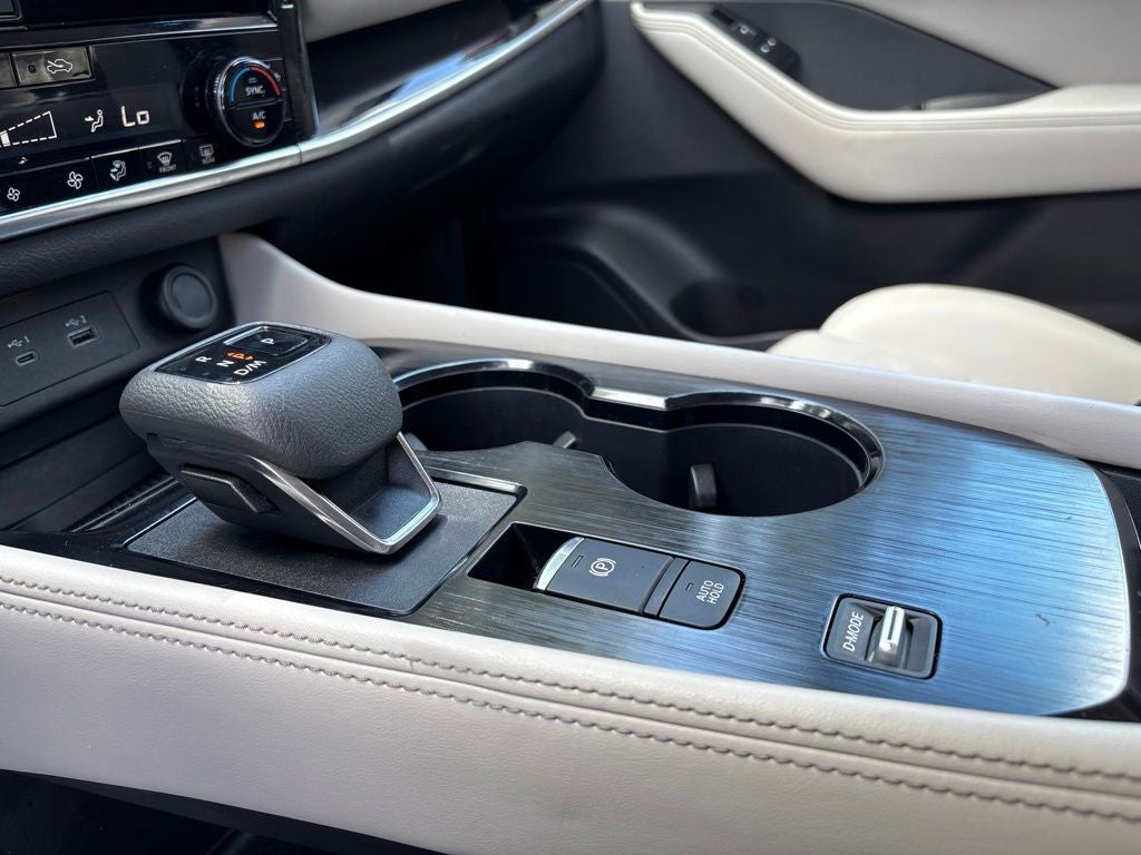 2022 Nissan Rogue SL