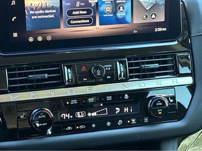 2026 Nissan Pathfinder SL