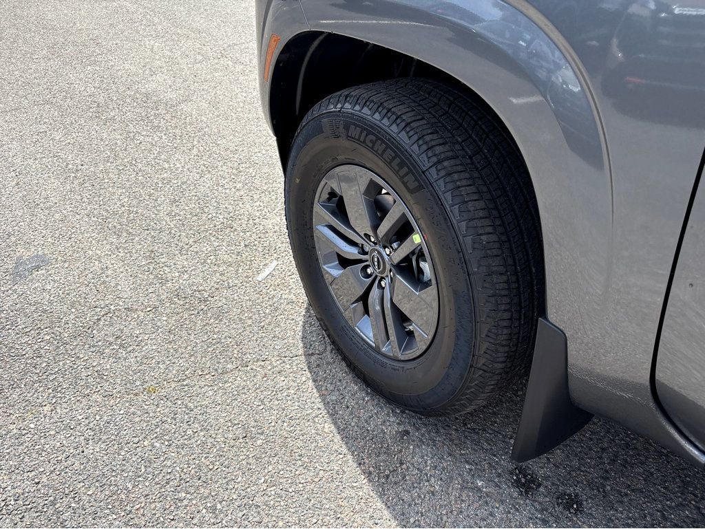 2026 Nissan Frontier Crew Cab SV