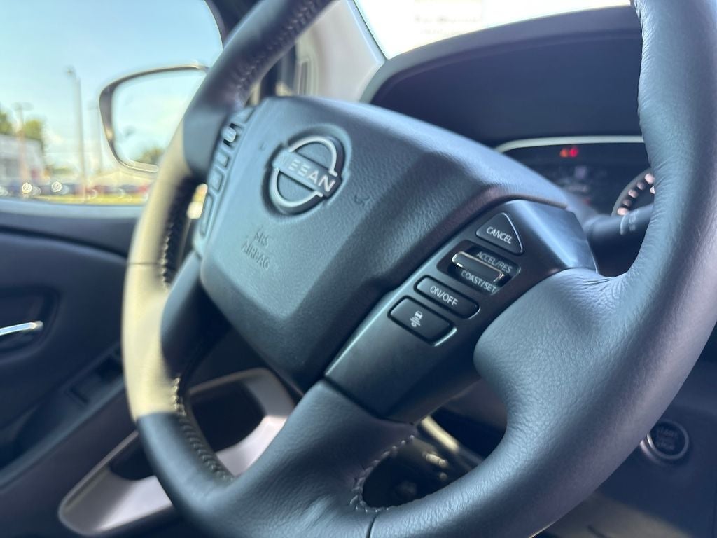 2025 Nissan Frontier Crew Cab SL