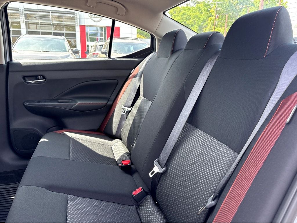 2025 Nissan Versa SR