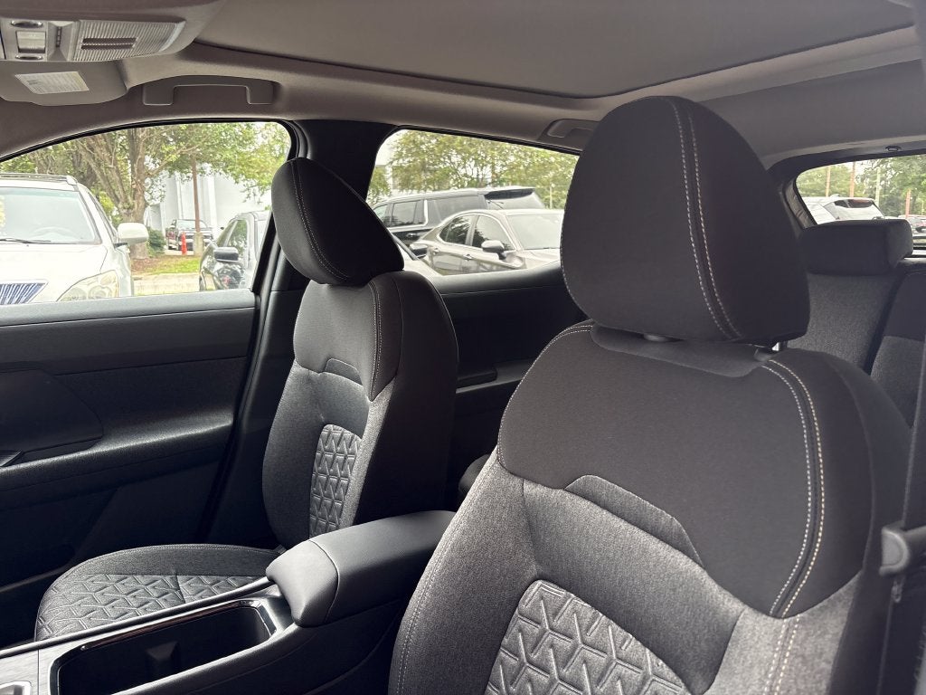 2027 Nissan Kicks SV
