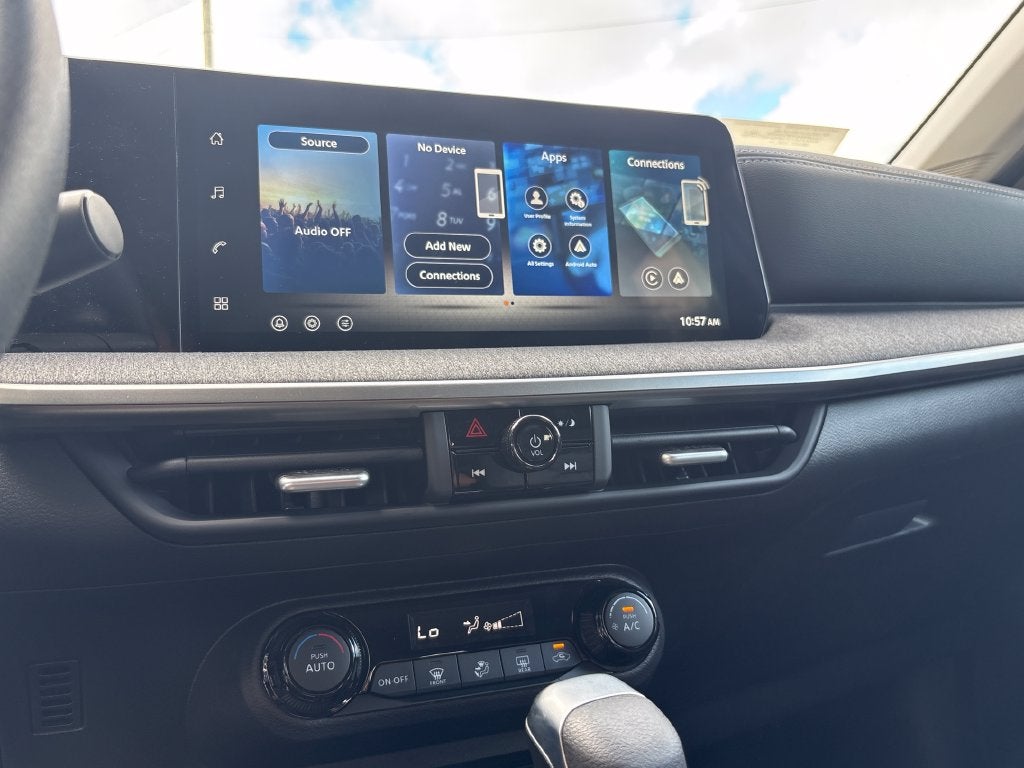 2027 Nissan Kicks SV