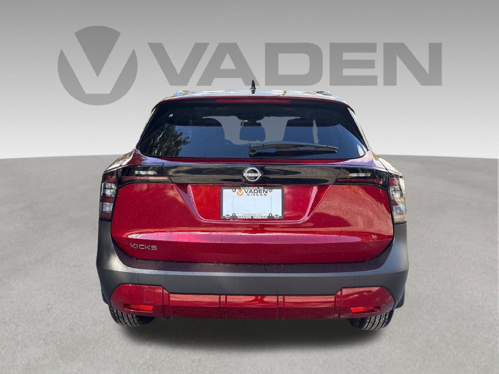 2027 Nissan Kicks SV