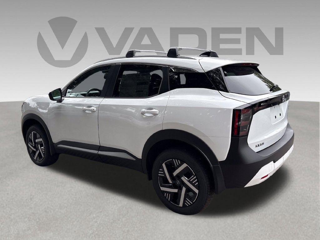 2027 Nissan Kicks SV
