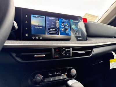 2027 Nissan Kicks SV