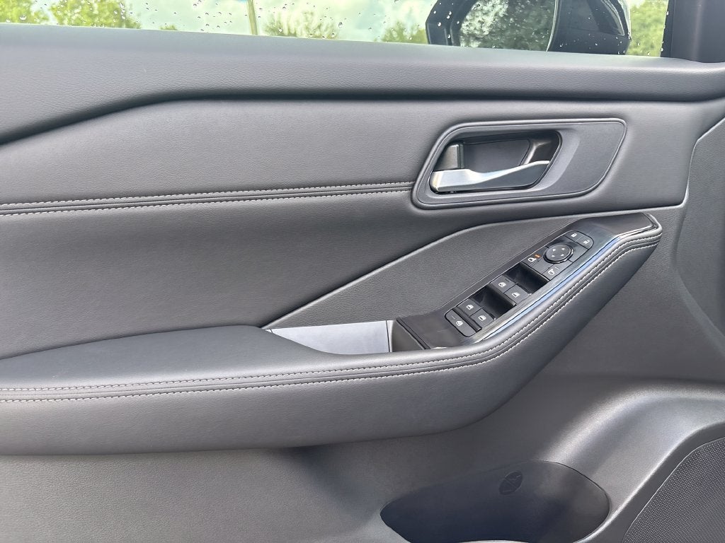 2027 Nissan Rogue Dark Armor™