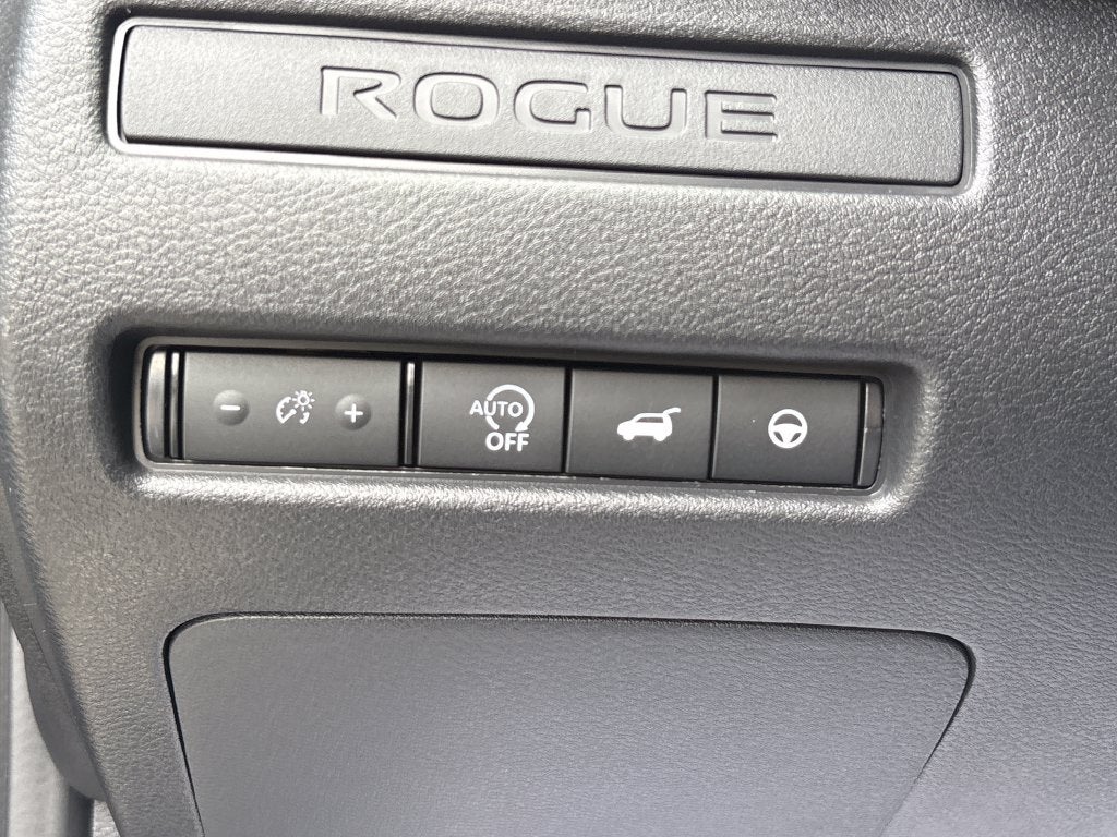 2026 Nissan Rogue Dark Armor™