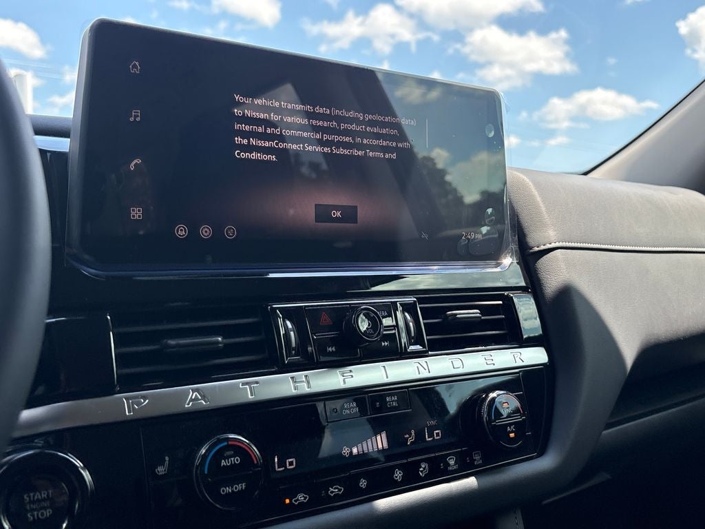 2026 Nissan Pathfinder SV