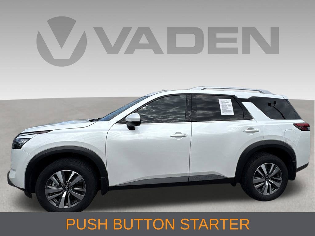 2025 Nissan Pathfinder SL