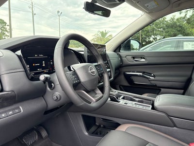2026 Nissan Pathfinder Platinum
