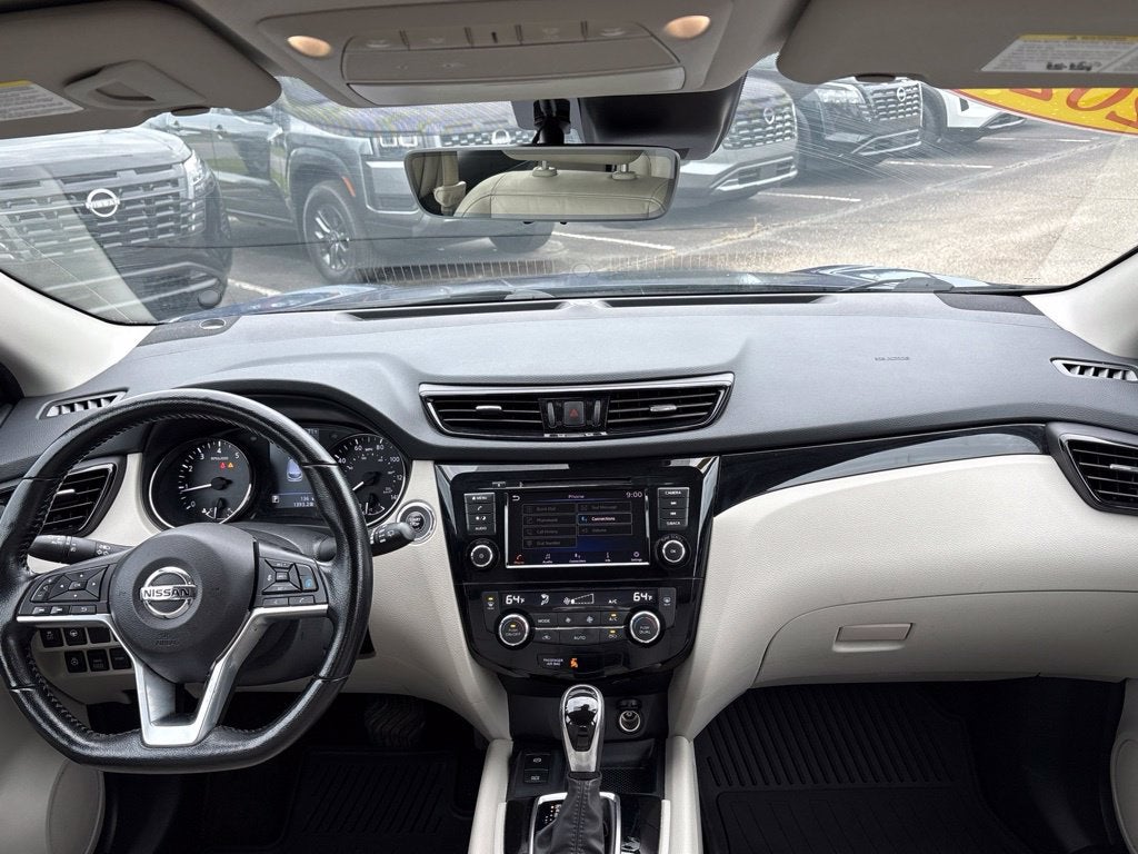 2022 Nissan Rogue Sport SV