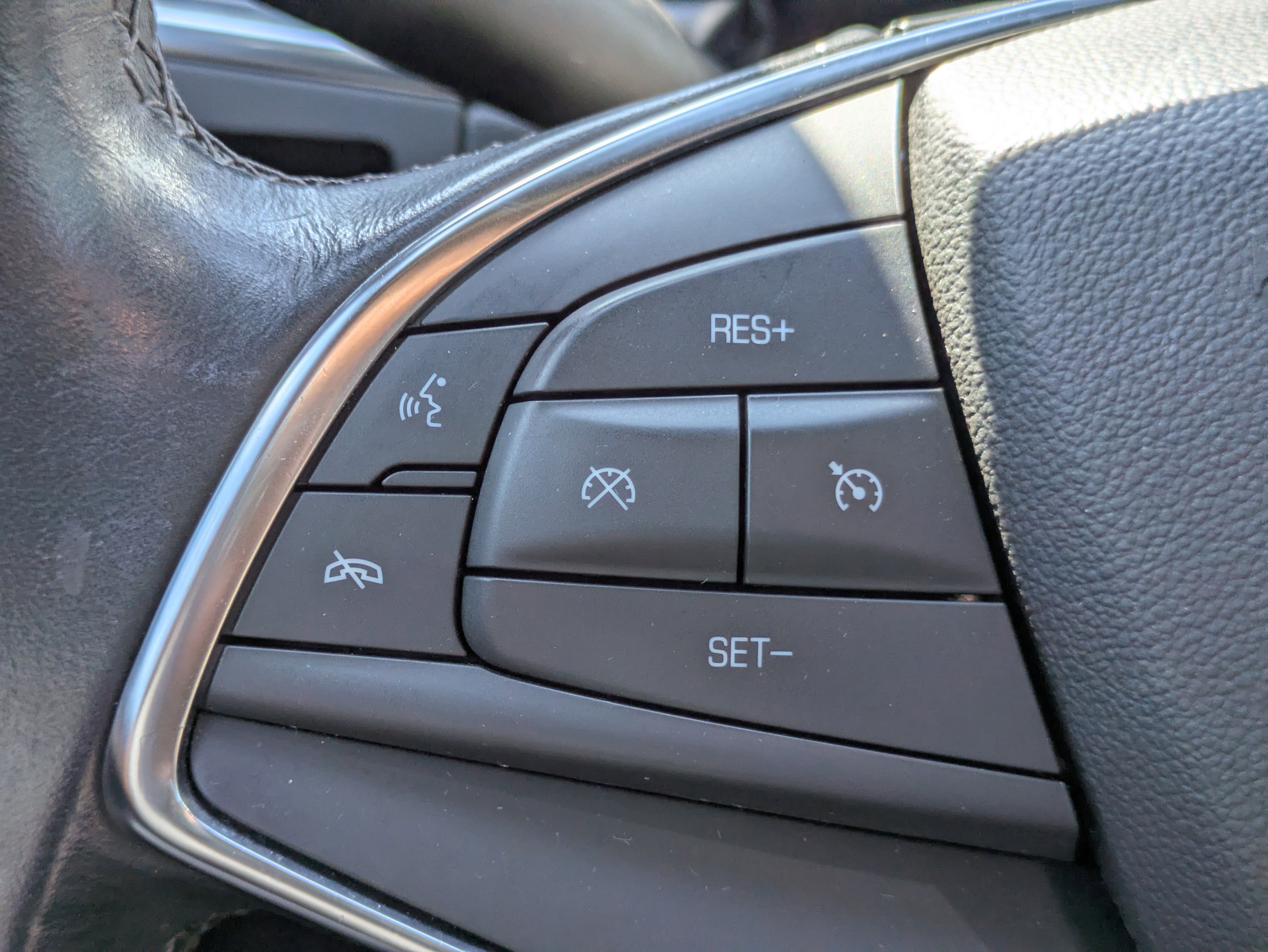 2023 Cadillac XT5 FWD Luxury