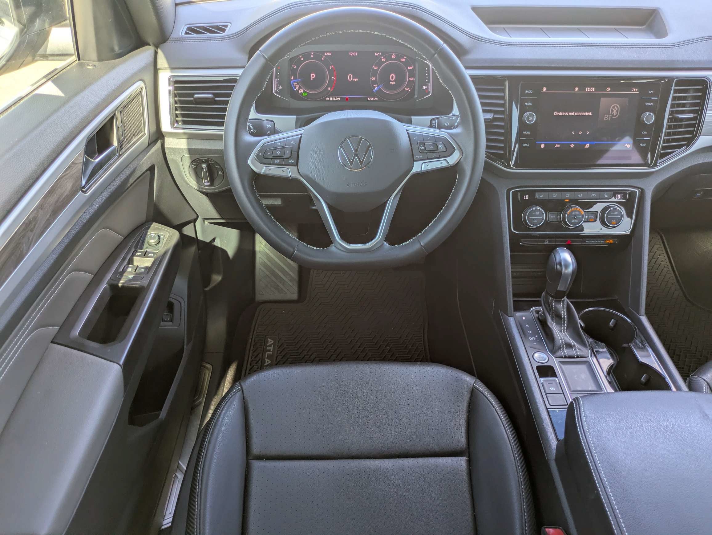 2023 Volkswagen Atlas Cross Sport 2.0T SE w/Technology