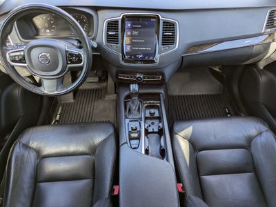 2018 Volvo XC90 Momentum