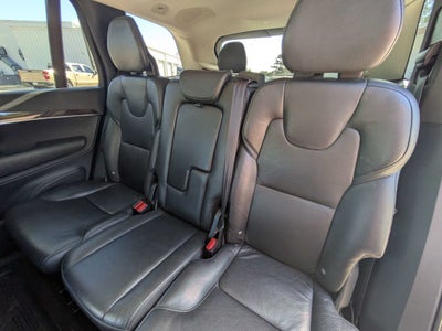 2018 Volvo XC90 Momentum