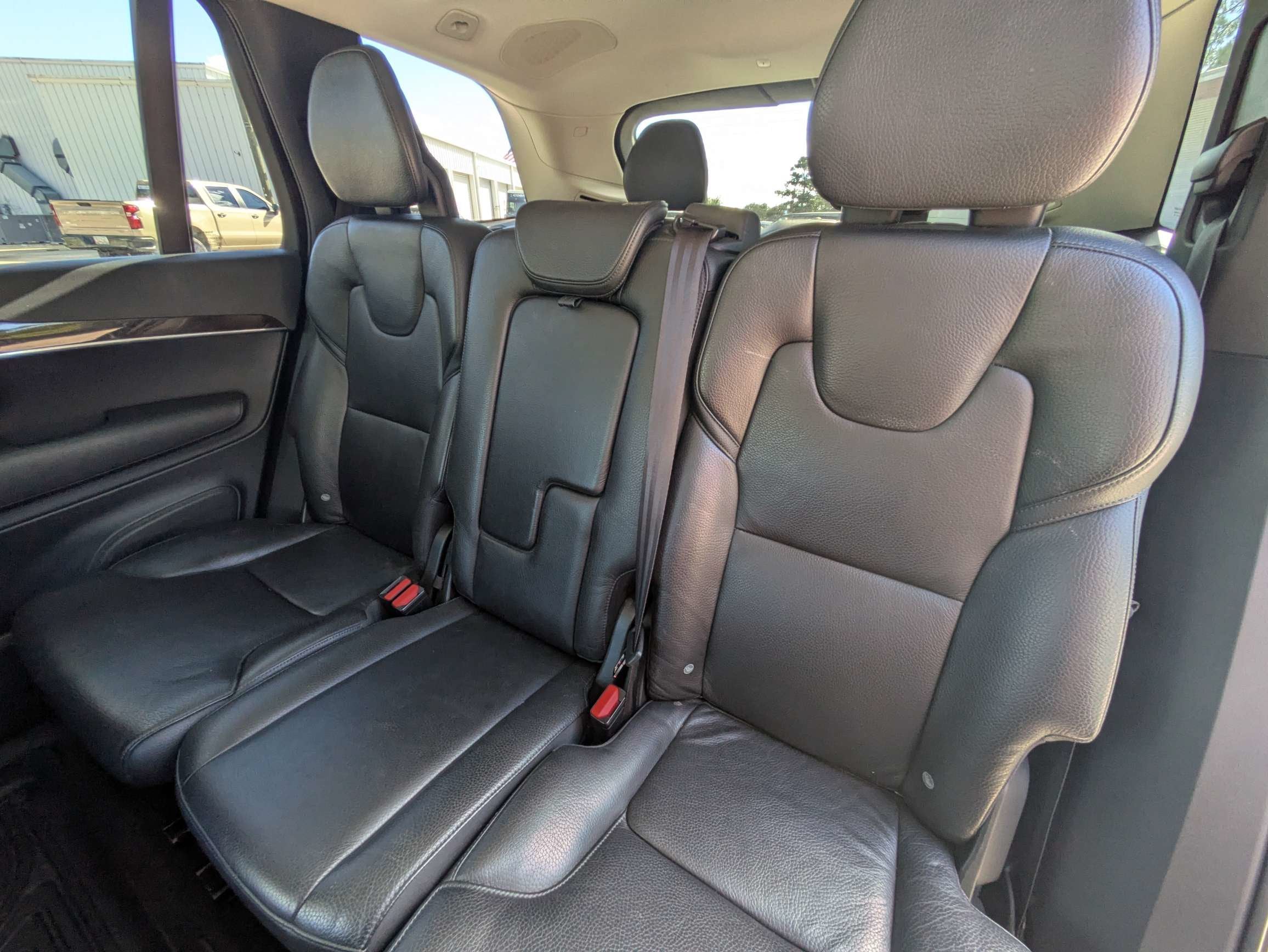 2018 Volvo XC90 Momentum