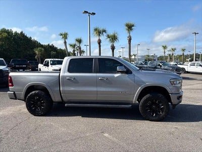 2022 RAM Ram 1500 Laramie Crew Cab 4x2 5'7' Box