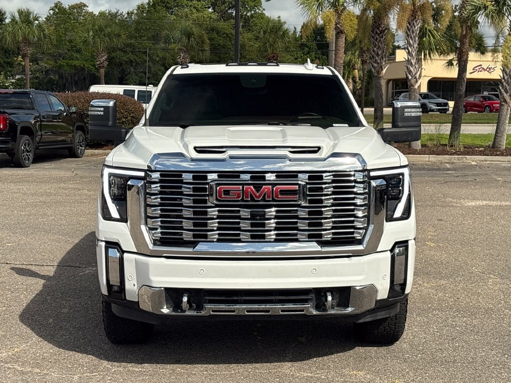 2025 GMC Sierra 3500HD 4WD Crew Cab Standard Bed Denali