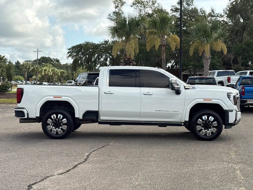 2025 GMC Sierra 3500HD 4WD Crew Cab Standard Bed Denali