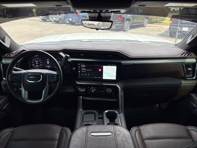 2025 GMC Sierra 3500HD 4WD Crew Cab Standard Bed Denali