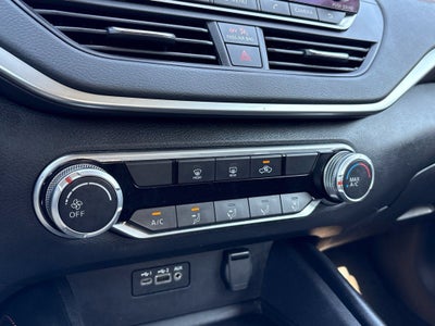 2022 Nissan Altima SR FWD
