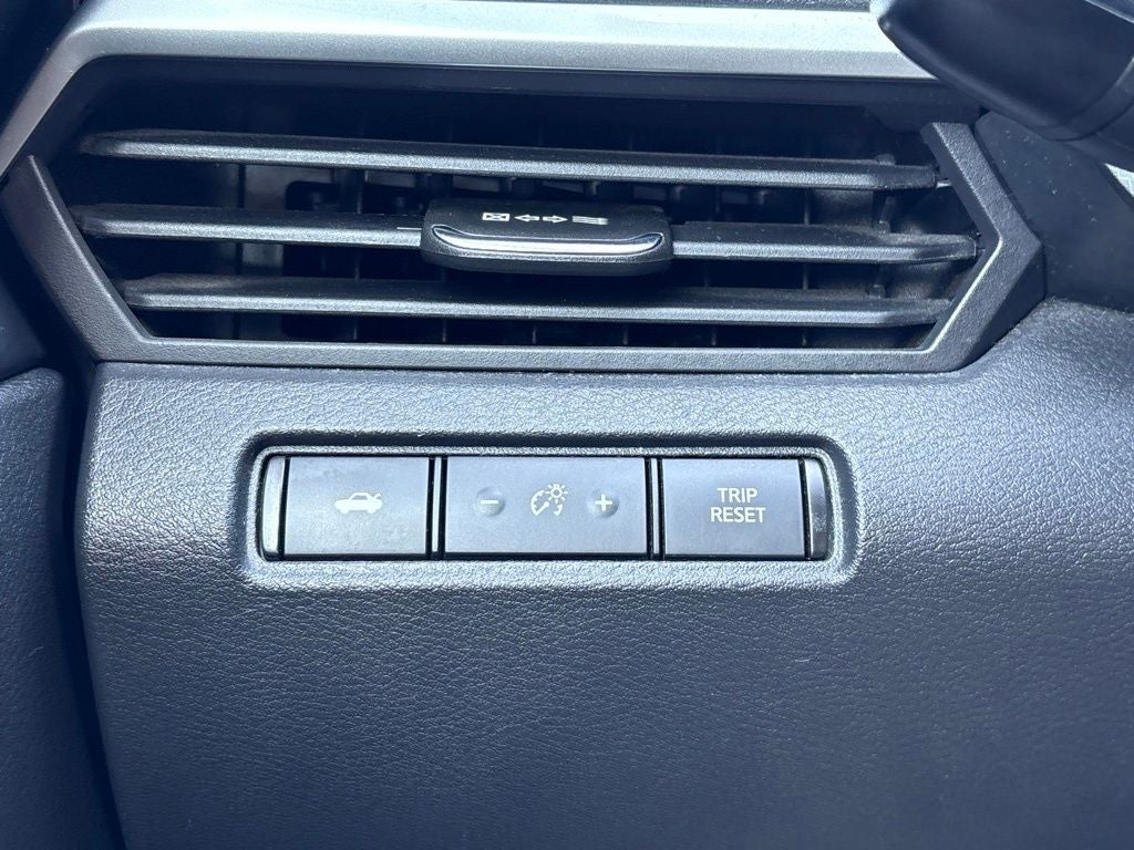 2022 Nissan Altima SR FWD