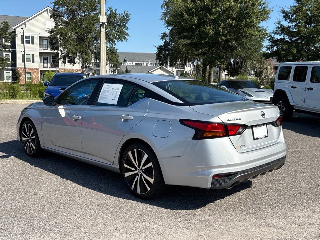 2022 Nissan Altima SR FWD