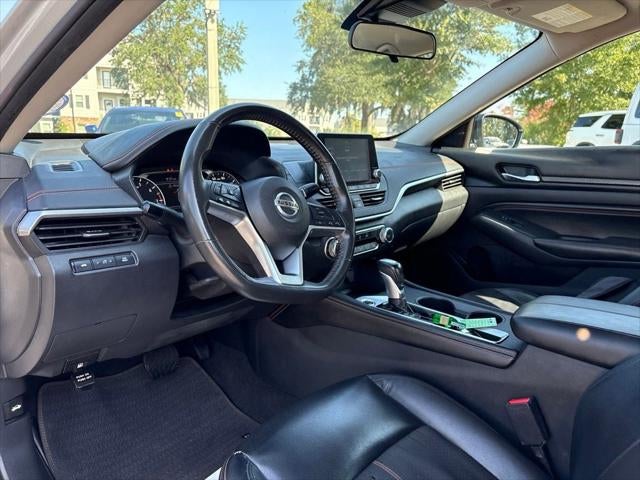 2022 Nissan Altima SR FWD