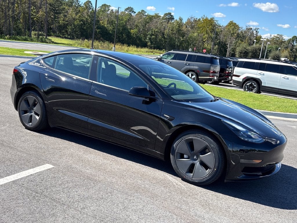 2023 Tesla Model 3 Base